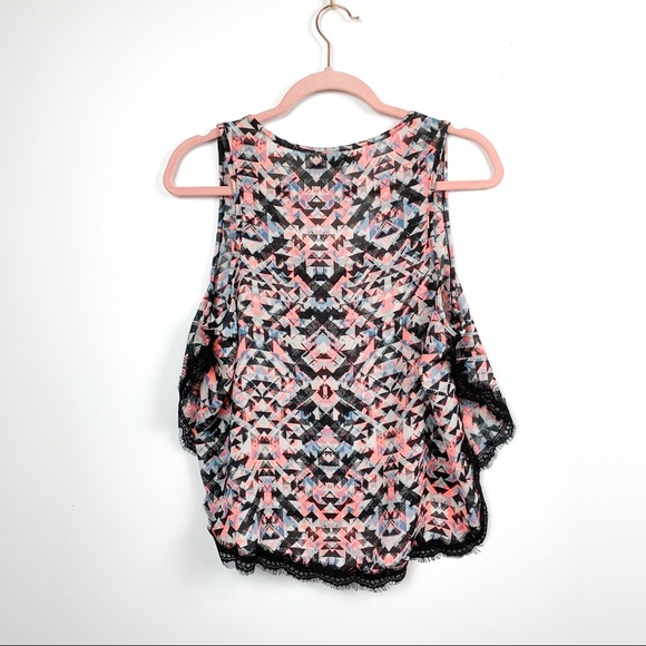 🌸2/$30🌸 Sheer Patterned Hollister Tank Top - Picture 6 of 8